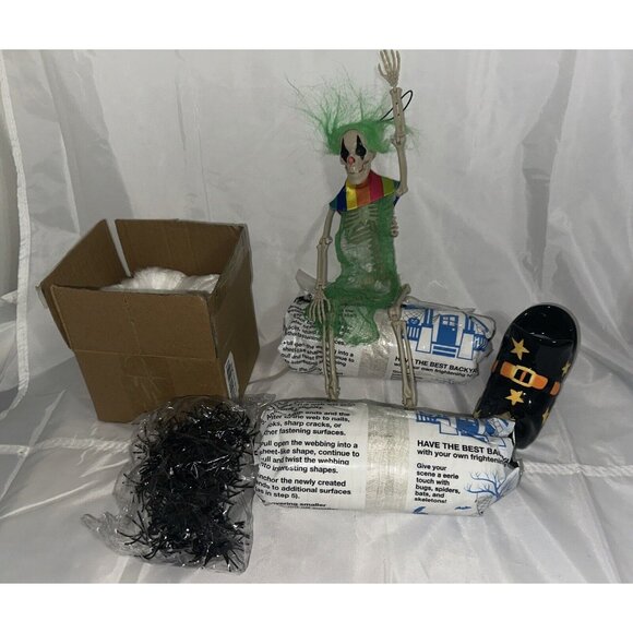 3 x Stretchy Spider Web Halloween Cobweb With Scary Spiders Witch Shoe Skeleton - Picture 4 of 10